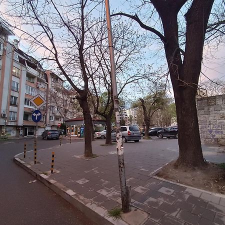 Sunny 2-Bedroom Maisonette Varna & Parking Exterior photo
